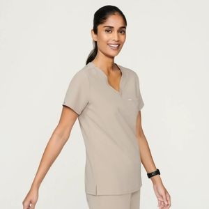 FIGS Boulder Casama One Pocket XL Top